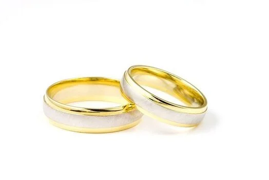 Anillo de compromiso solitario